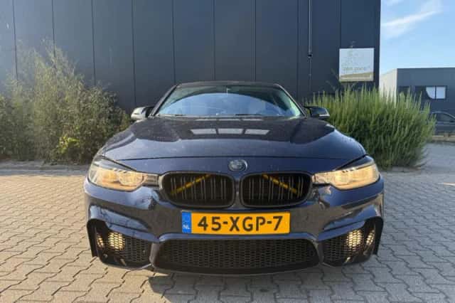 BMW 3-Serie (2012) thumbnail 3