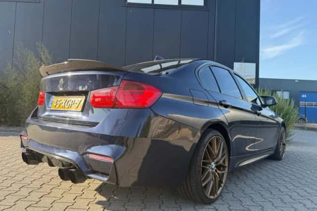 BMW 3-Serie (2012) thumbnail 6