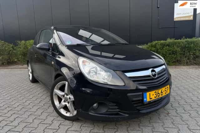 Opel Corsa (2011) thumbnail 1