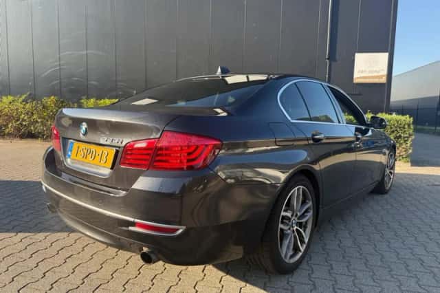BMW 5-Serie (2013) thumbnail 6