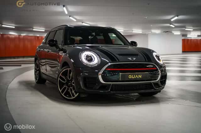 MINI Clubman (2017) thumbnail 2
