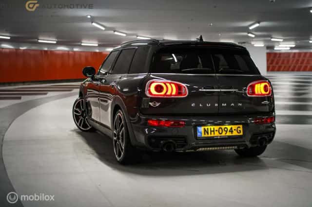 MINI Clubman (2017) thumbnail 4