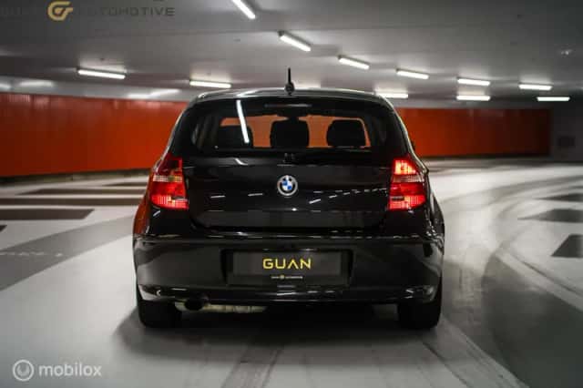 BMW 1-Serie (2011) thumbnail 4