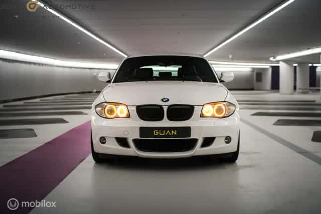 BMW 1-Serie (2011) thumbnail 3