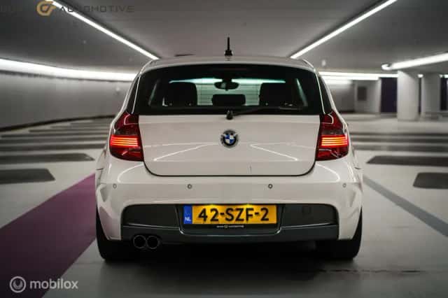 BMW 1-Serie (2011) thumbnail 4