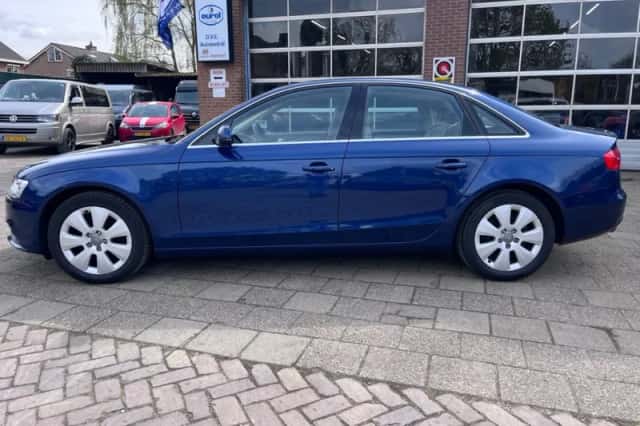 Audi A4 (2013) thumbnail 4