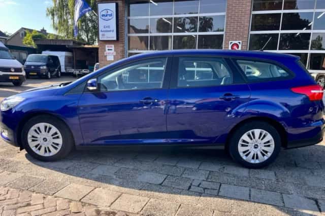 Ford Focus (2018) thumbnail 4