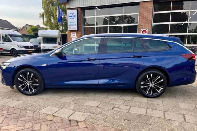 Opel Insignia (2021) thumbnail 4