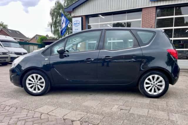 Opel Meriva (2013) thumbnail 4