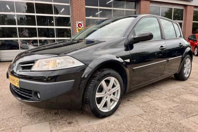 Renault Mégane (2009) thumbnail 3