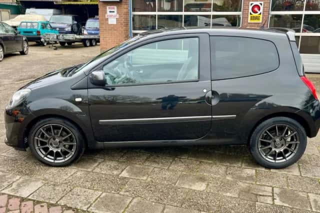 Renault Twingo (2011) thumbnail 3