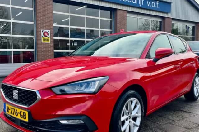 SEAT Leon (2021) thumbnail 1