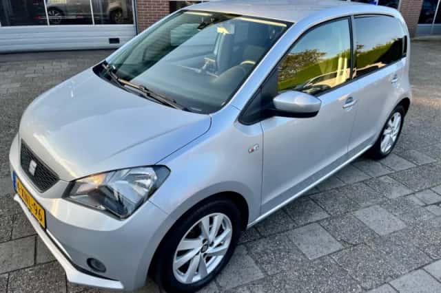 SEAT Mii (2014) thumbnail 3