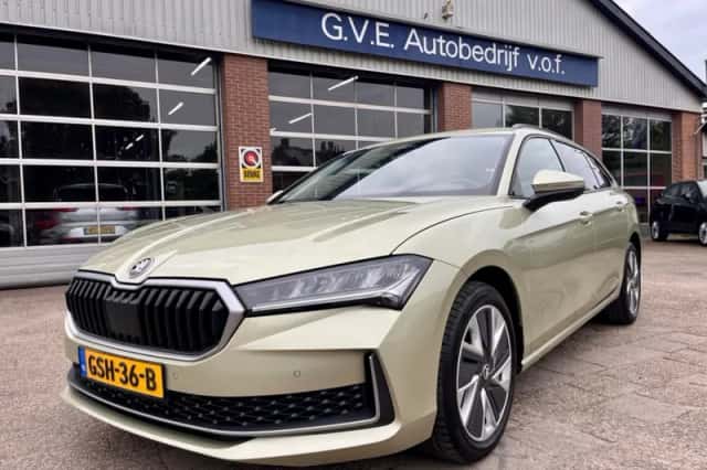Škoda Superb (2024) thumbnail 2