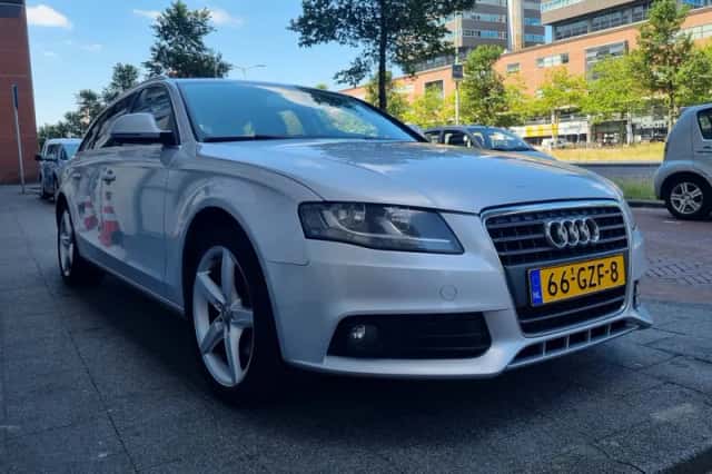 Audi A4 (2008) thumbnail 6