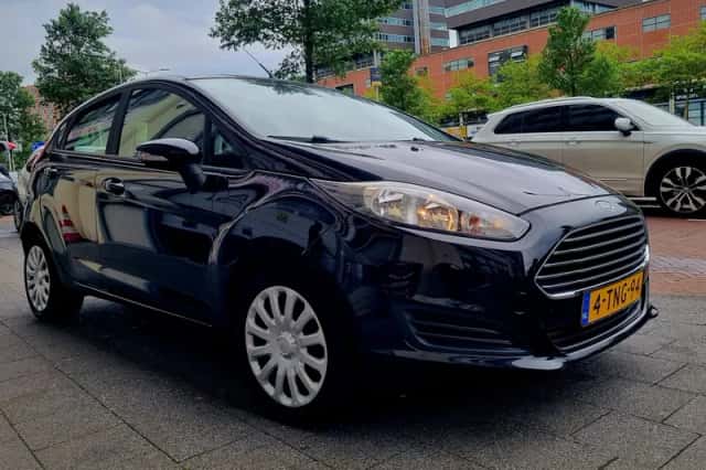 Ford Fiesta (2014) thumbnail 6