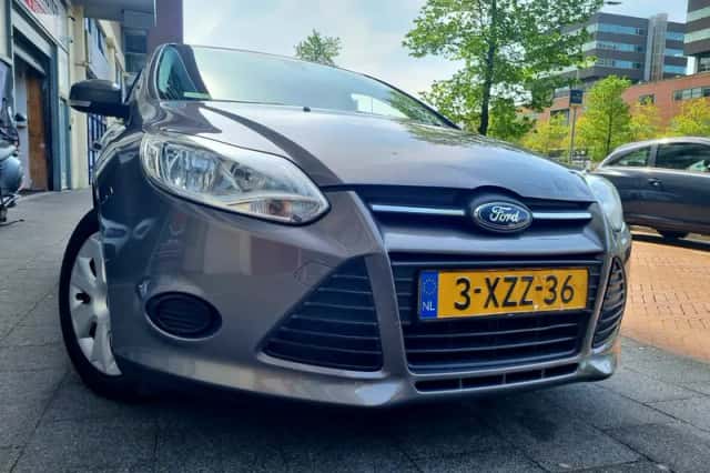 Ford Focus (2014) thumbnail 1