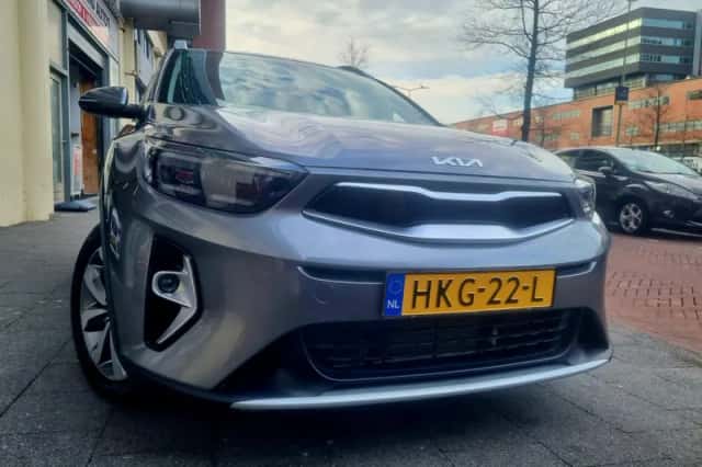 Kia Stonic (2025) thumbnail 1