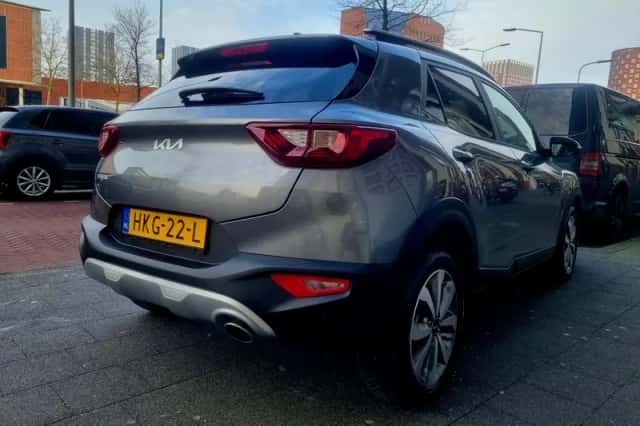 Kia Stonic (2025) thumbnail 5