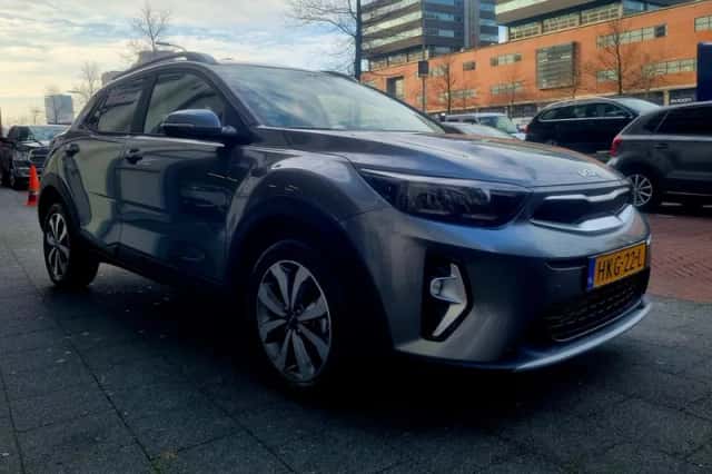 Kia Stonic (2025) thumbnail 6