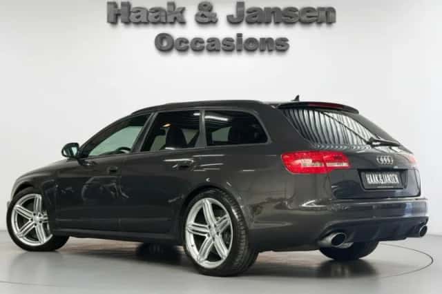 Audi RS 6 (2010) thumbnail 4