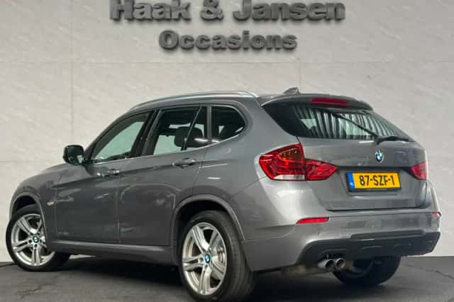 BMW X1 (2011) thumbnail 3