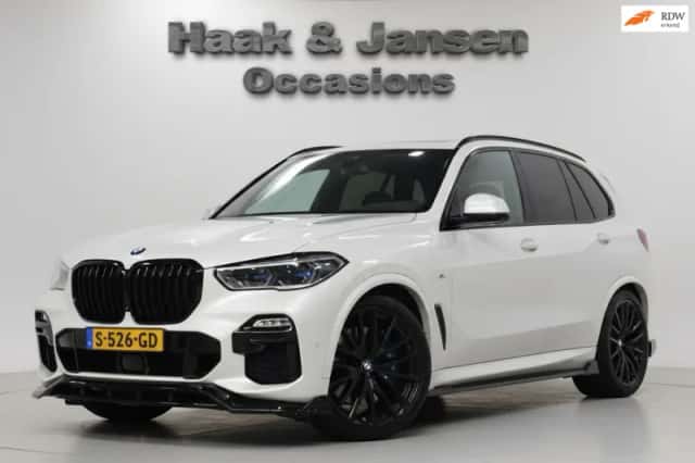 BMW X5 (2019) thumbnail 1