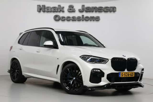 BMW X5 (2019) thumbnail 2