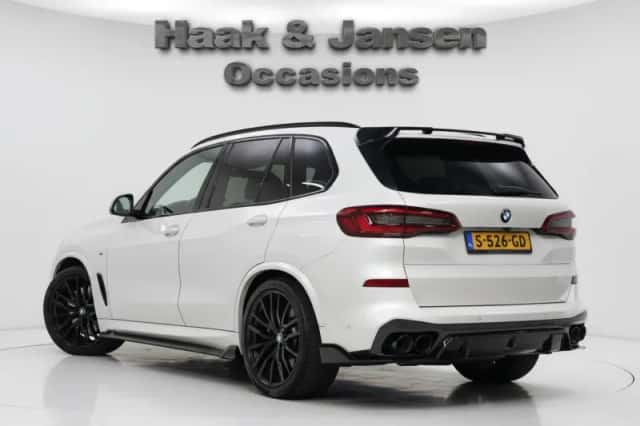 BMW X5 (2019) thumbnail 4