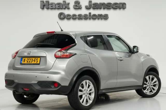 Nissan Juke (2015) thumbnail 4