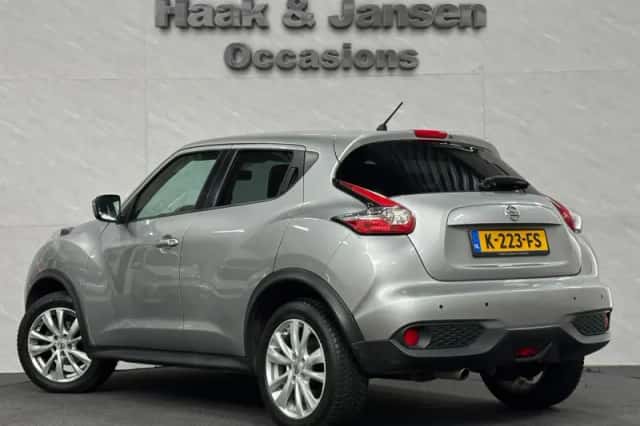 Nissan Juke (2015) thumbnail 4