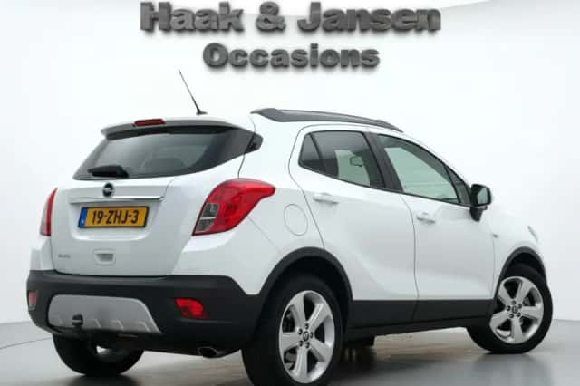 Opel Mokka (2012) thumbnail 3