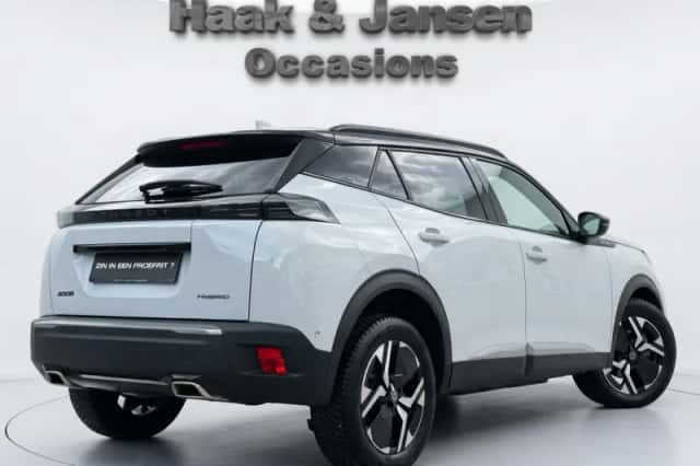 Peugeot 2008 (2025) thumbnail 4