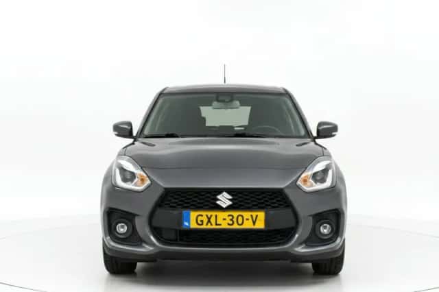 Suzuki Swift (2019) thumbnail 5