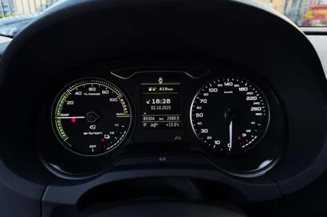 Audi A3 (2015) thumbnail 18