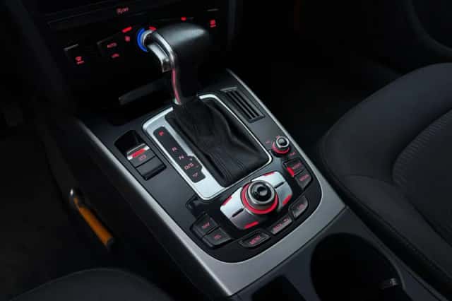 Audi A4 (2016) thumbnail 19