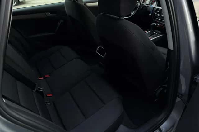 Audi A4 (2016) thumbnail 28