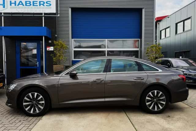 Audi A6 (2019) thumbnail 4