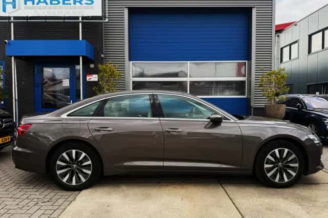 Audi A6 (2019) thumbnail 9