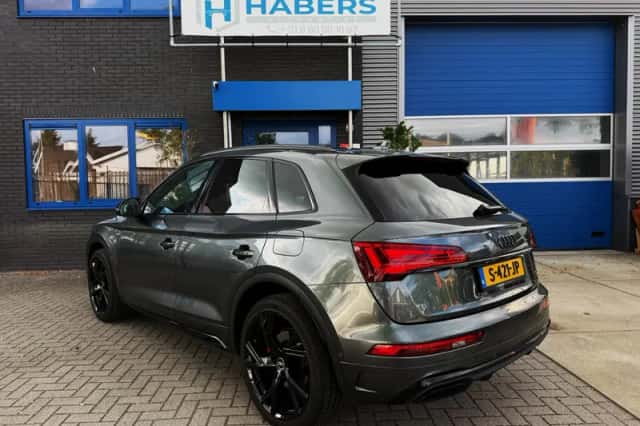 Audi Q5 (2022) thumbnail 5