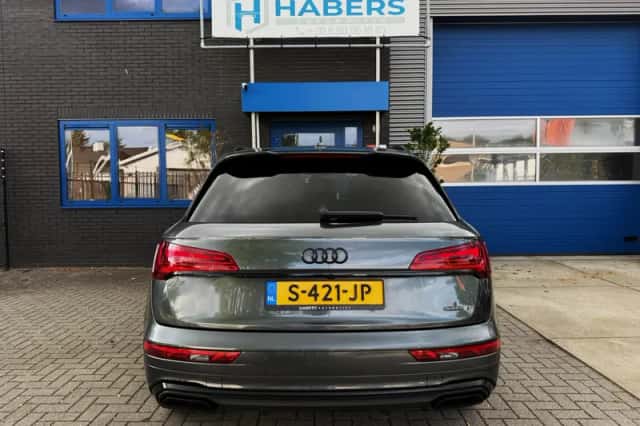 Audi Q5 (2022) thumbnail 6