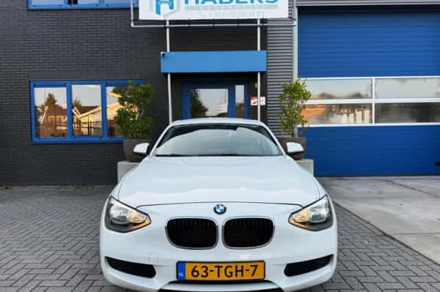 BMW 1-Serie (2012) thumbnail 2