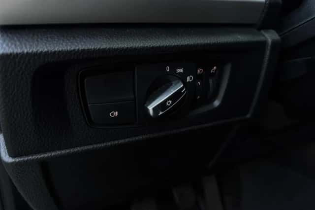 BMW 1-Serie (2012) thumbnail 12