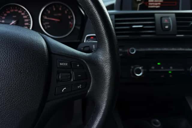 BMW 1-Serie (2012) thumbnail 14