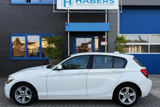 BMW 1-Serie (2012) thumbnail 4