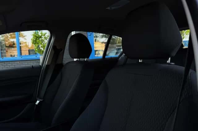 BMW 1-Serie (2012) thumbnail 10