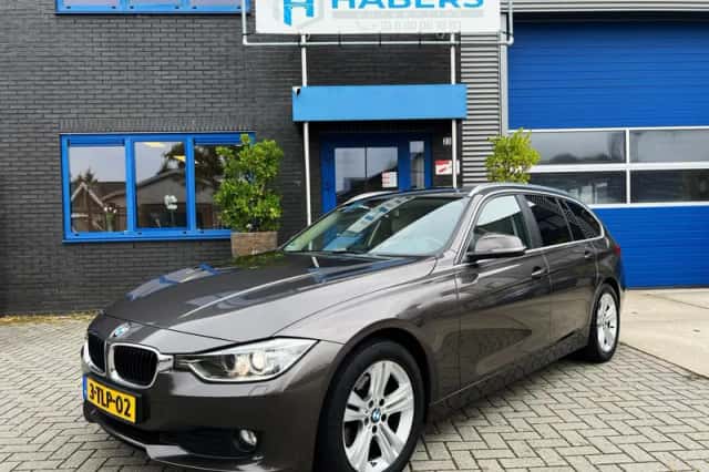 BMW 3-Serie (2014) thumbnail 1