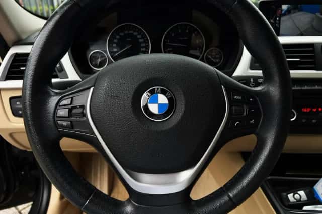 BMW 3-Serie (2014) thumbnail 14