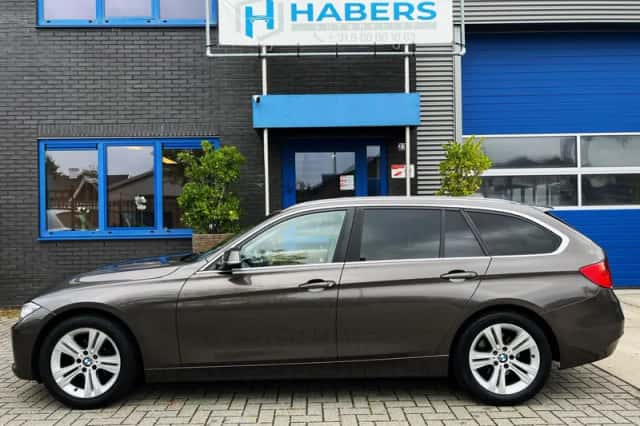 BMW 3-Serie (2014) thumbnail 4