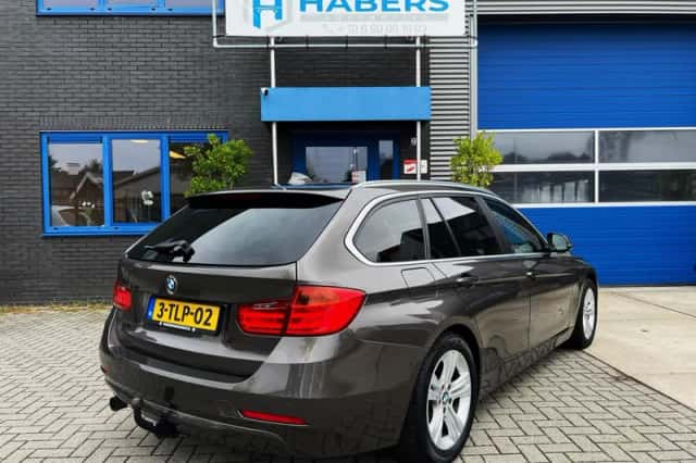 BMW 3-Serie (2014) thumbnail 8